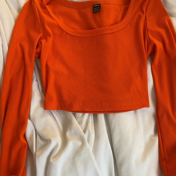 SHEIN shirts duo - Picture 2 of 3